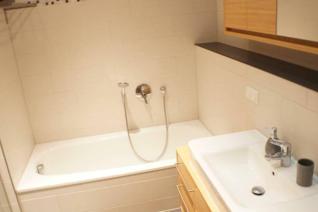 Einzelnwohnung Mit Eigenem Eingang 바인가르텐 외부 사진