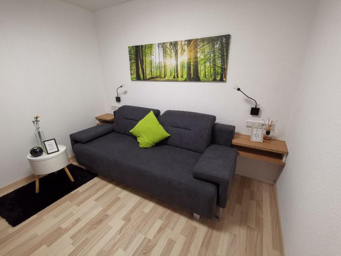 Einzelnwohnung Mit Eigenem Eingang 바인가르텐 외부 사진